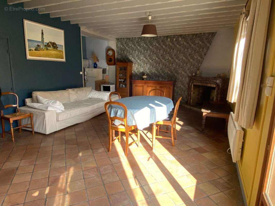 Maison à VENDEVILLE