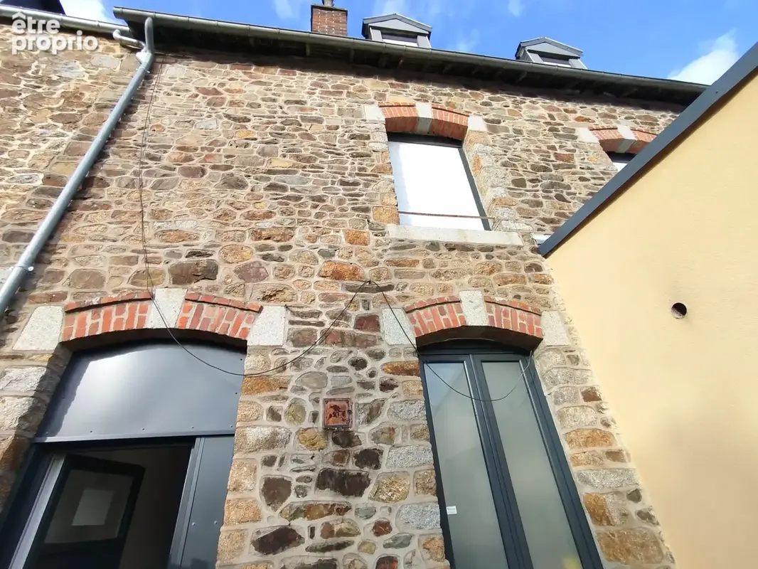 Appartement à FOUGERES