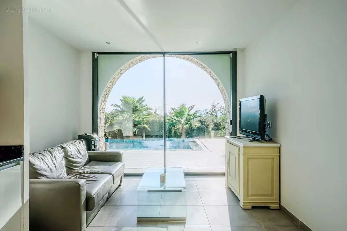 Maison à MOUGINS