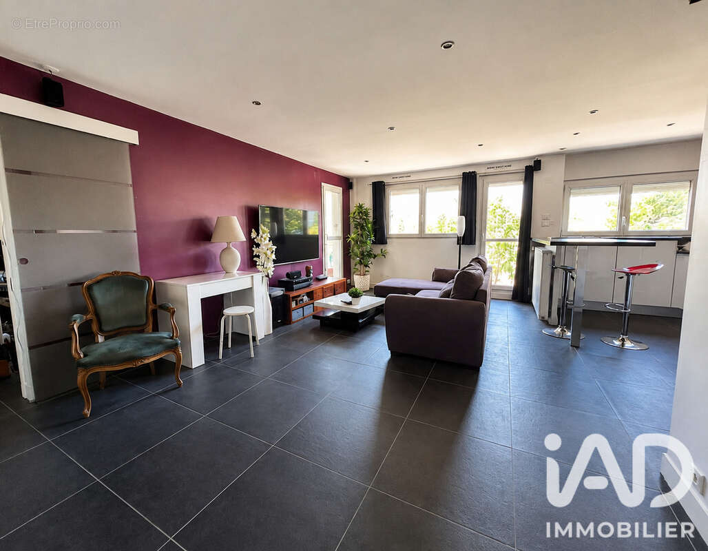 Appartement 71 m² à Plaisir  - photo 2