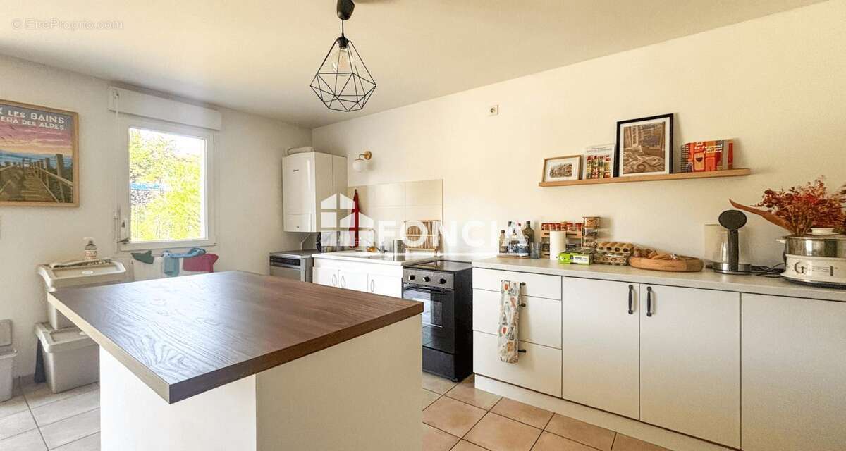À vendre Maison 4 pièces 86,48 m² - VORGES-LES-PINS 25320 - photo 4