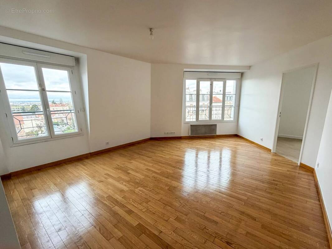 Appartement à LE RAINCY