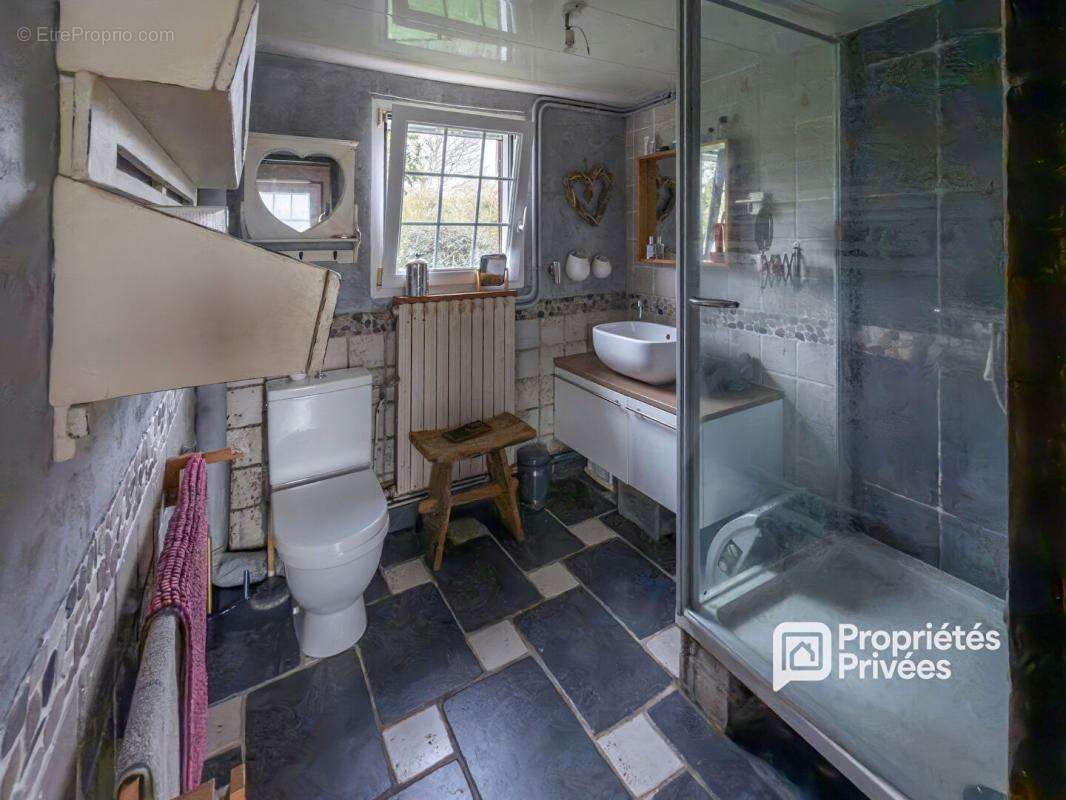 Mesnils-sur-iton longère de 160 m², piscine, dépendances, cadre bucolique - 299 900  hai - photo 10