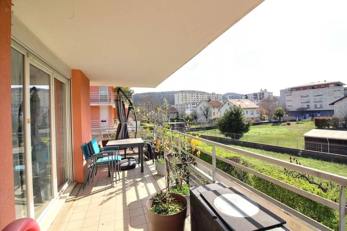 Appartement à ECHIROLLES
