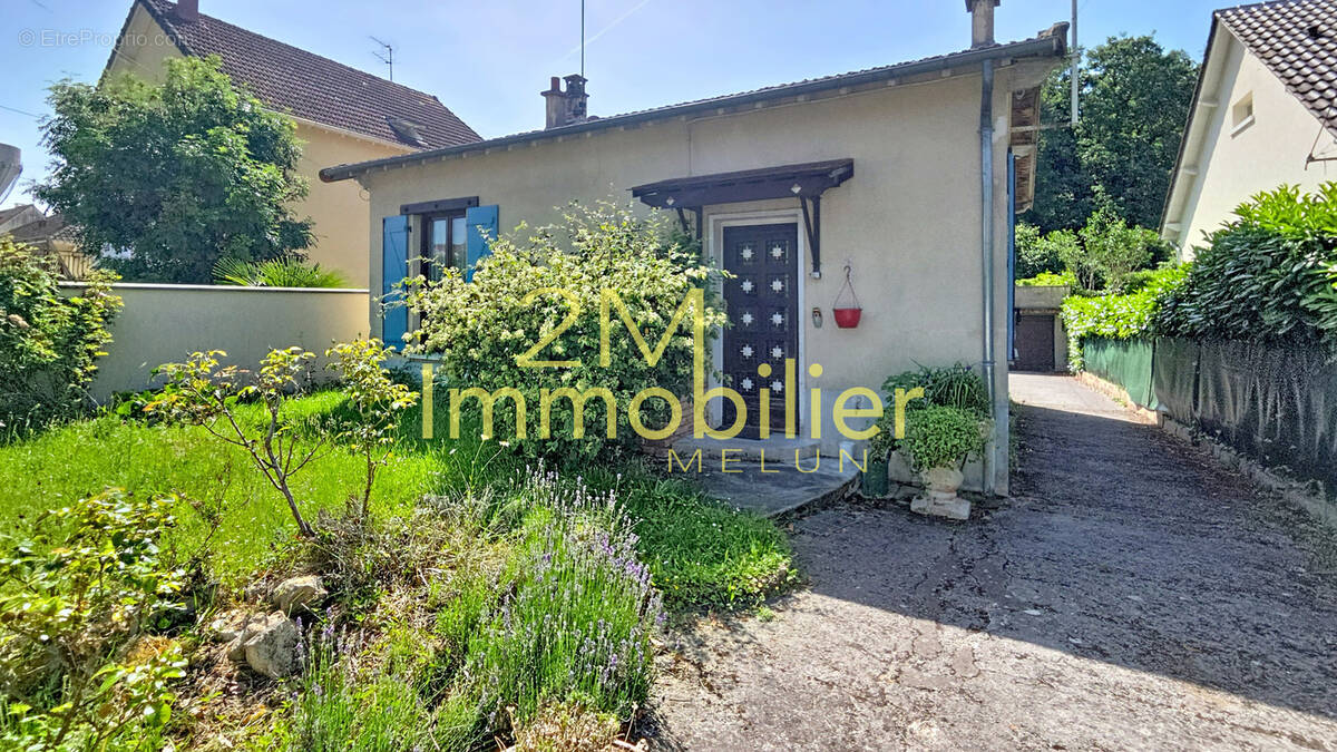 Maison à DAMMARIE-LES-LYS
