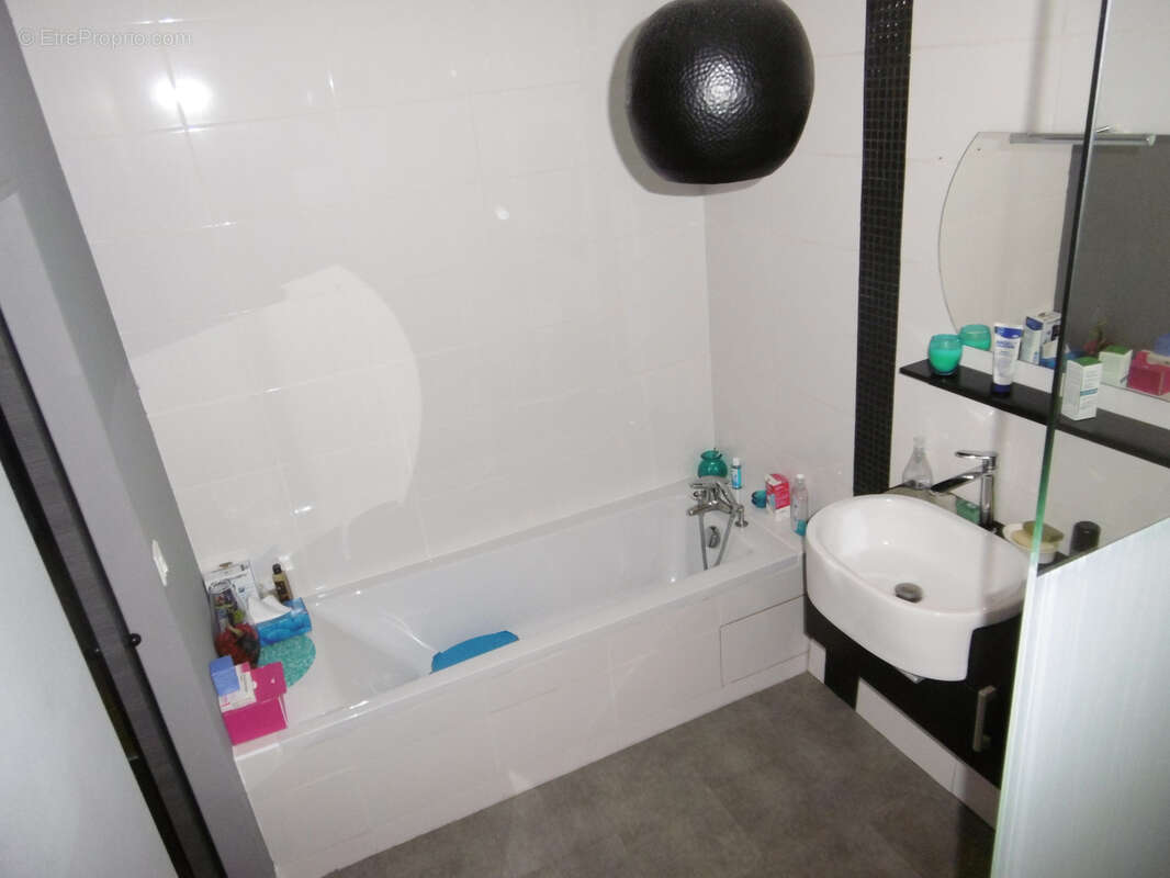 Appartement à NERONDES