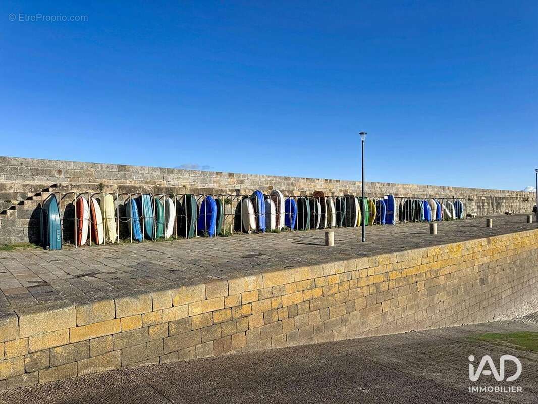 Photo 3 - Commerce à ETABLES-SUR-MER