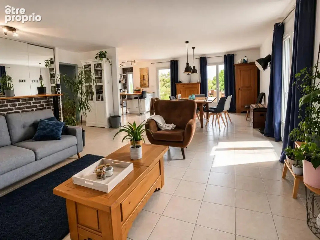 Maison de 5 pièces de 121 m² à Saint-Martin-Belle-Roche - photo 7