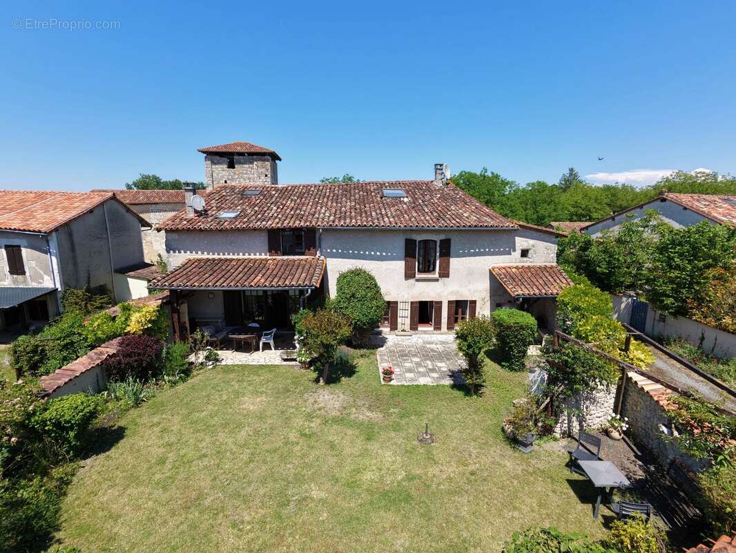 Maison à RIBERAC