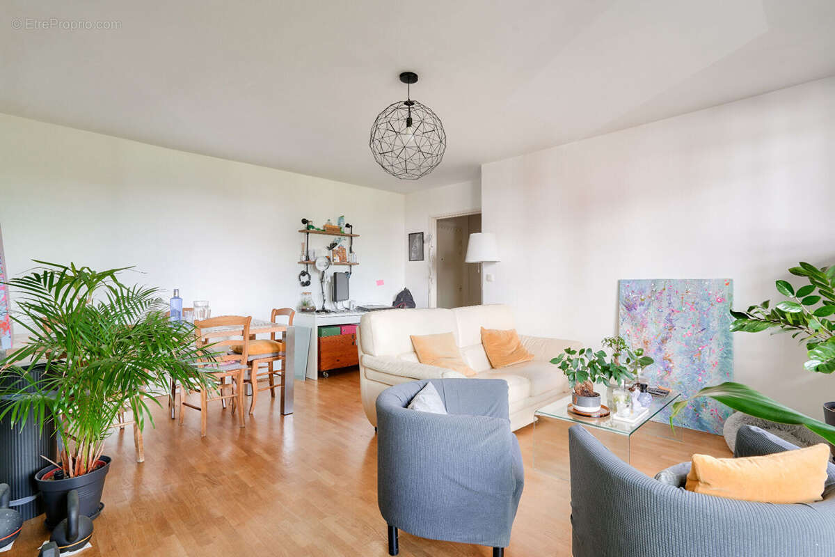 Appartement à COLOMBES