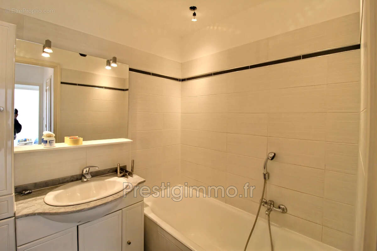 Appartement 51 m² à Antibes  - photo 7