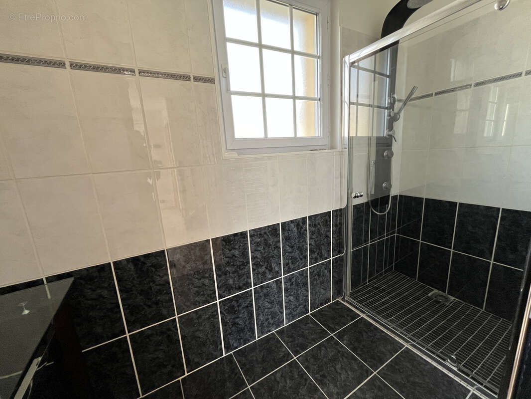 Maison à SAINT-CLAIR-SUR-EPTE