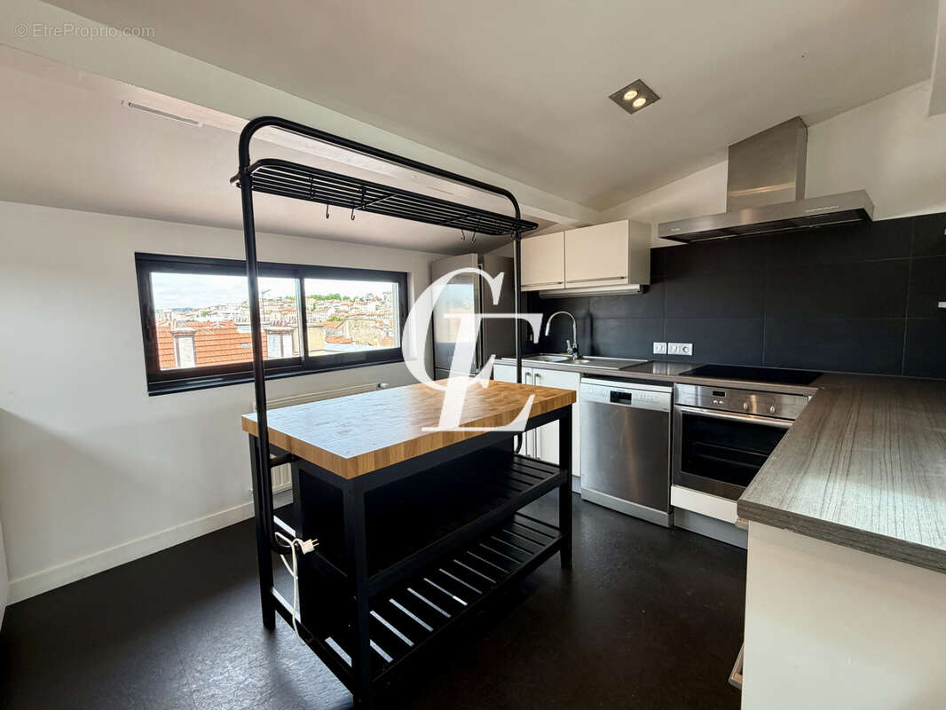 Appartement à SAINT-ETIENNE