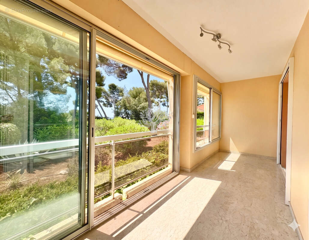 Appartement à SANARY-SUR-MER