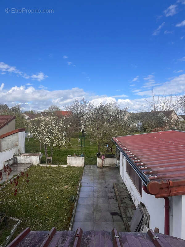 Maison à YZEURE