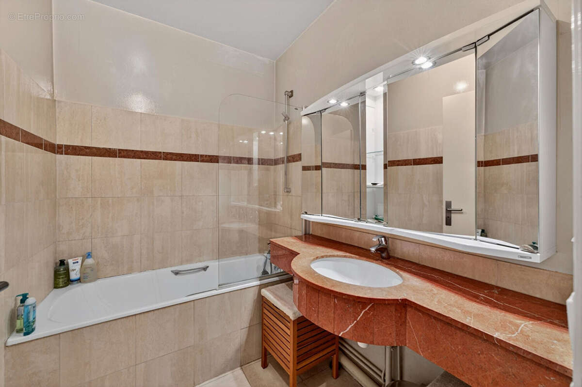 Appartement à SAINT-CLOUD