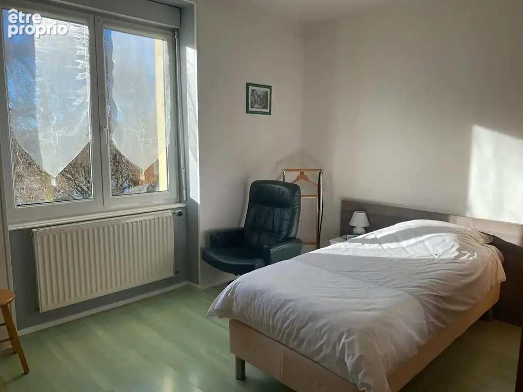 Appartement en rez de chaussée sur les hauteurs de Salins -Les-Bains - photo 9