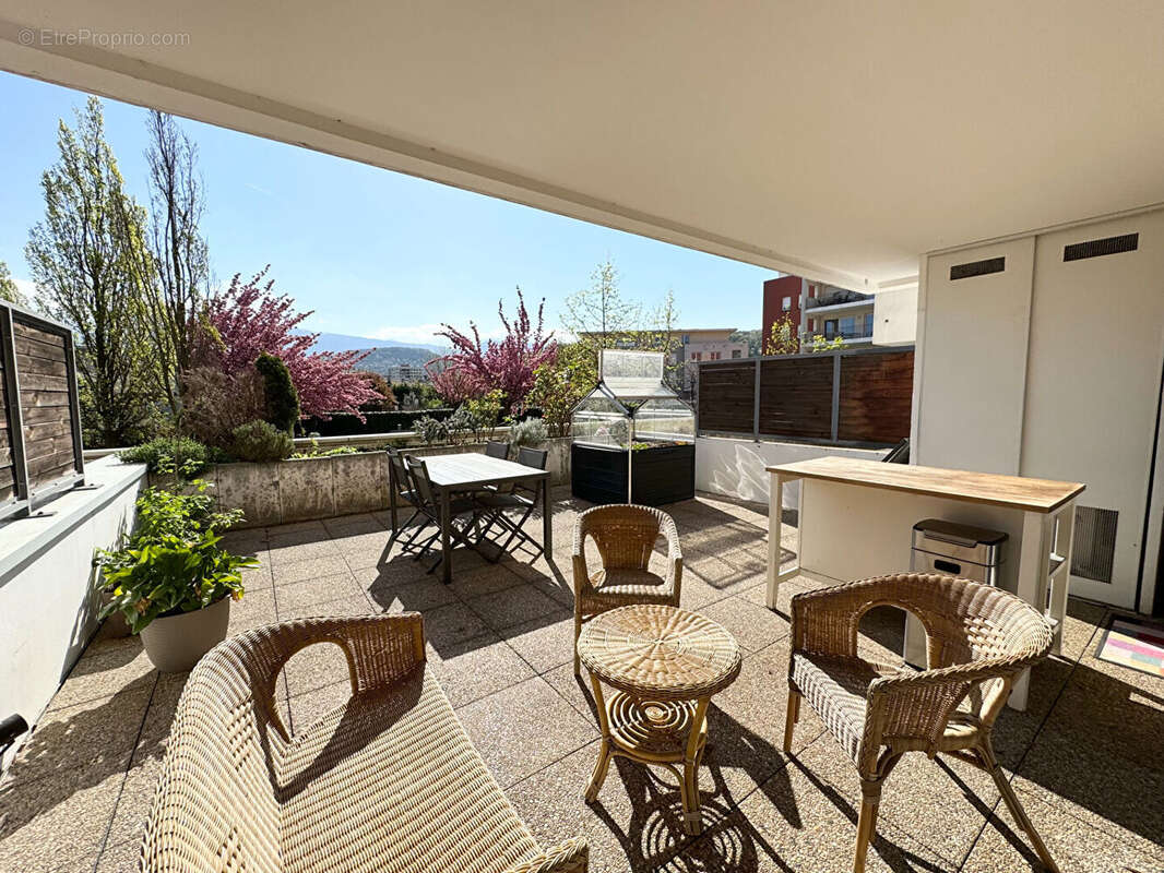 Appartement à ECHIROLLES