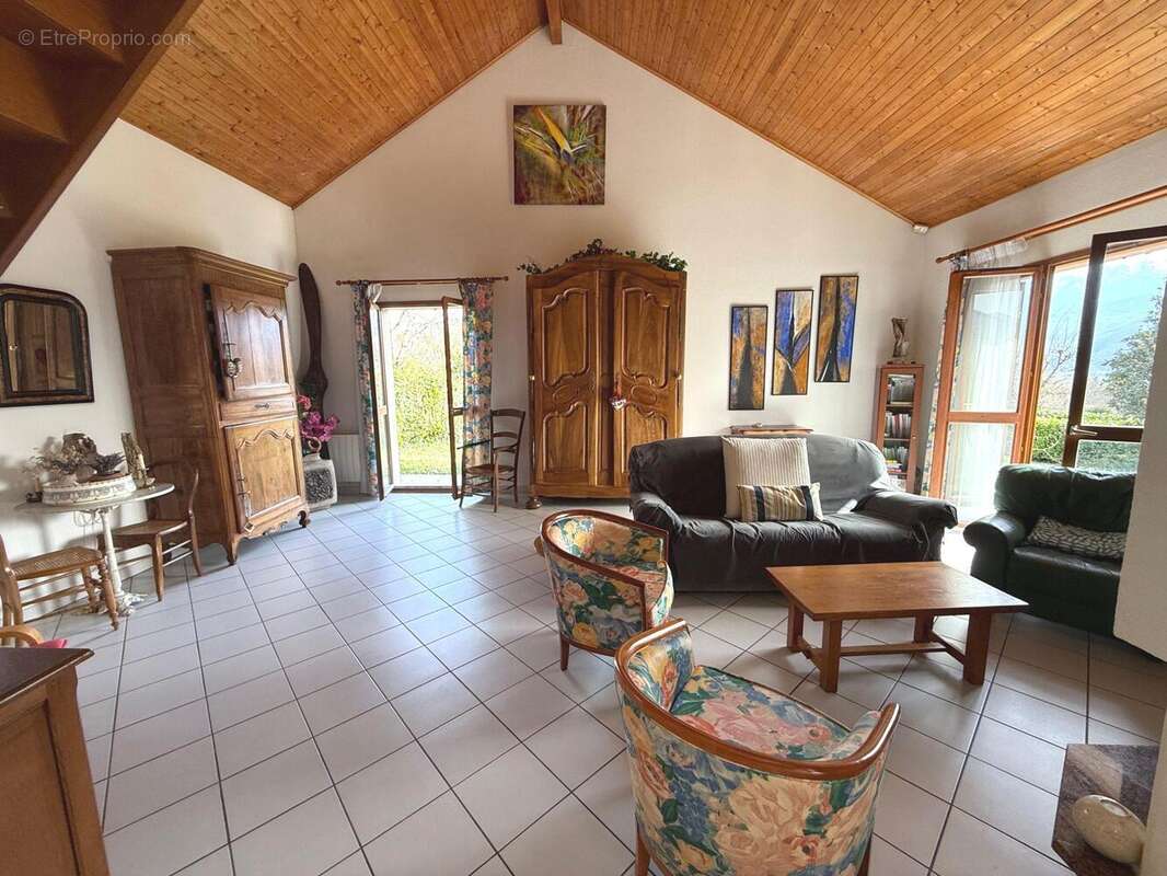 Maison à MONTBONNOT-SAINT-MARTIN