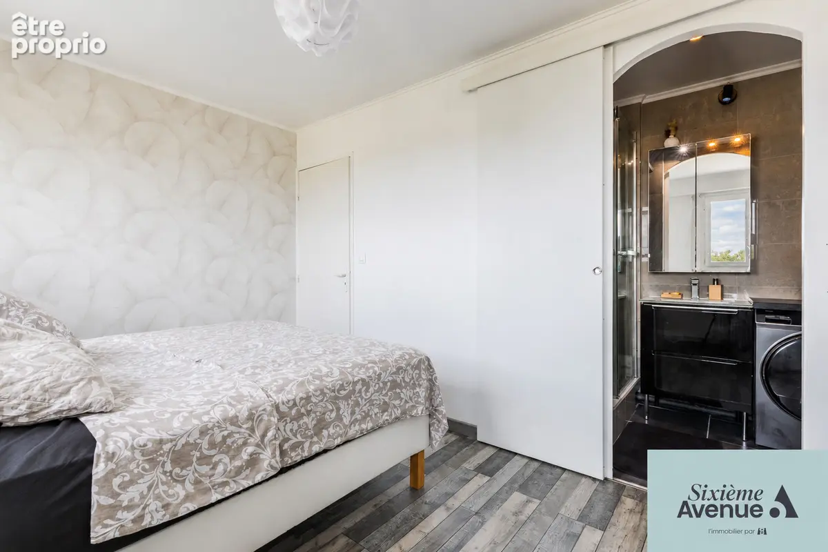 Appartement F2, dernier étage, très lumineux avec terrasse - photo 11