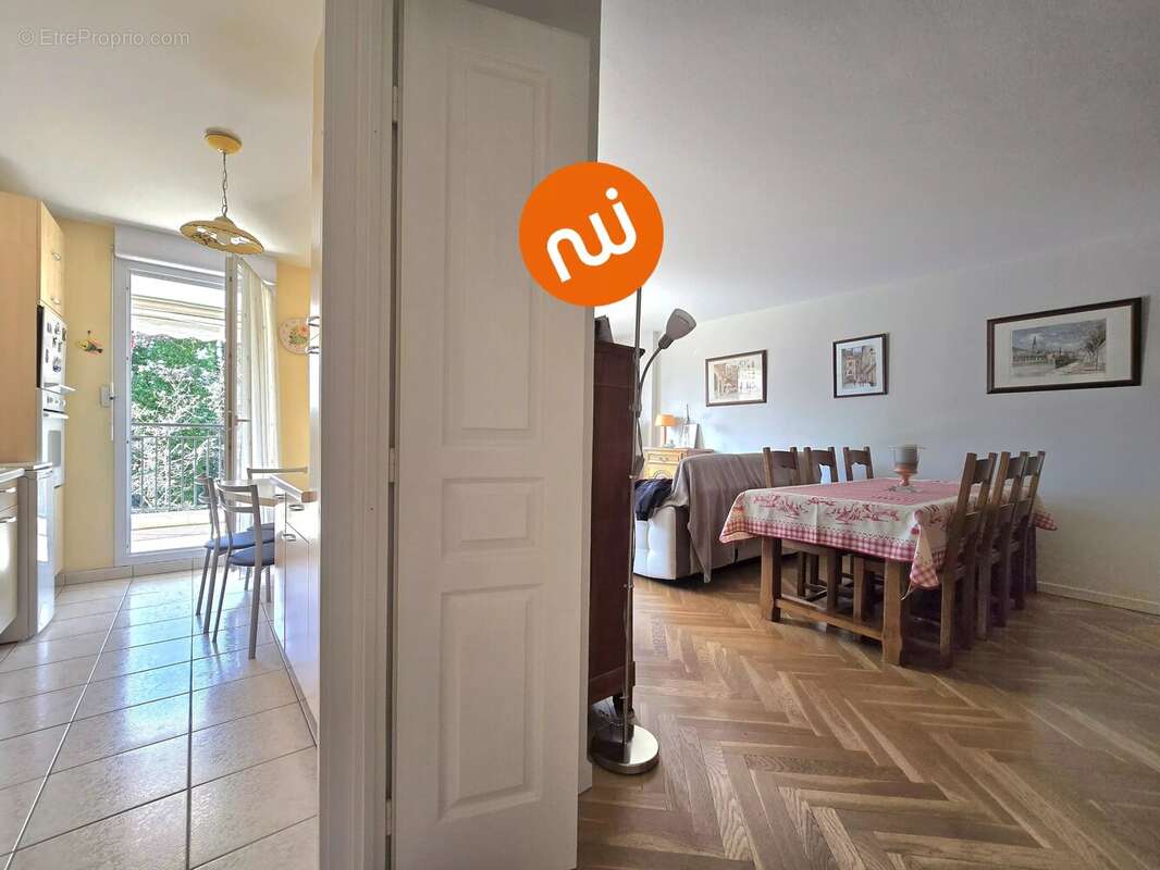 Appartement à TASSIN-LA-DEMI-LUNE