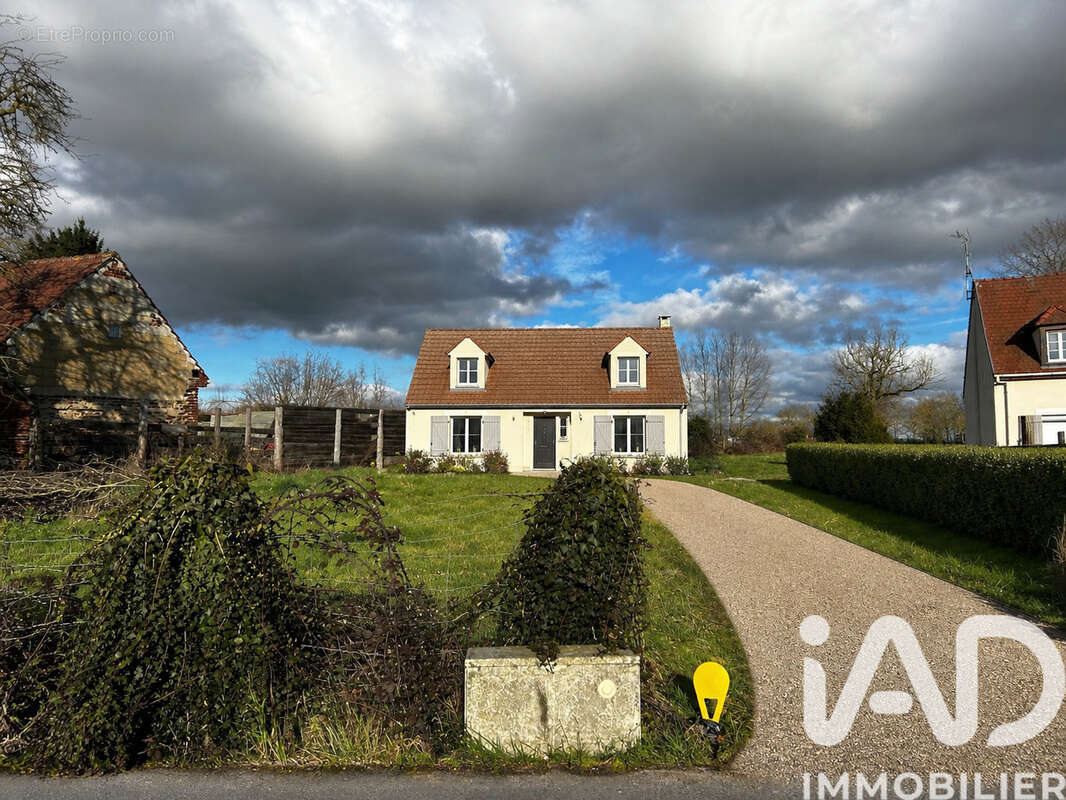 Terrain 939 m² à Francieres  - photo 4