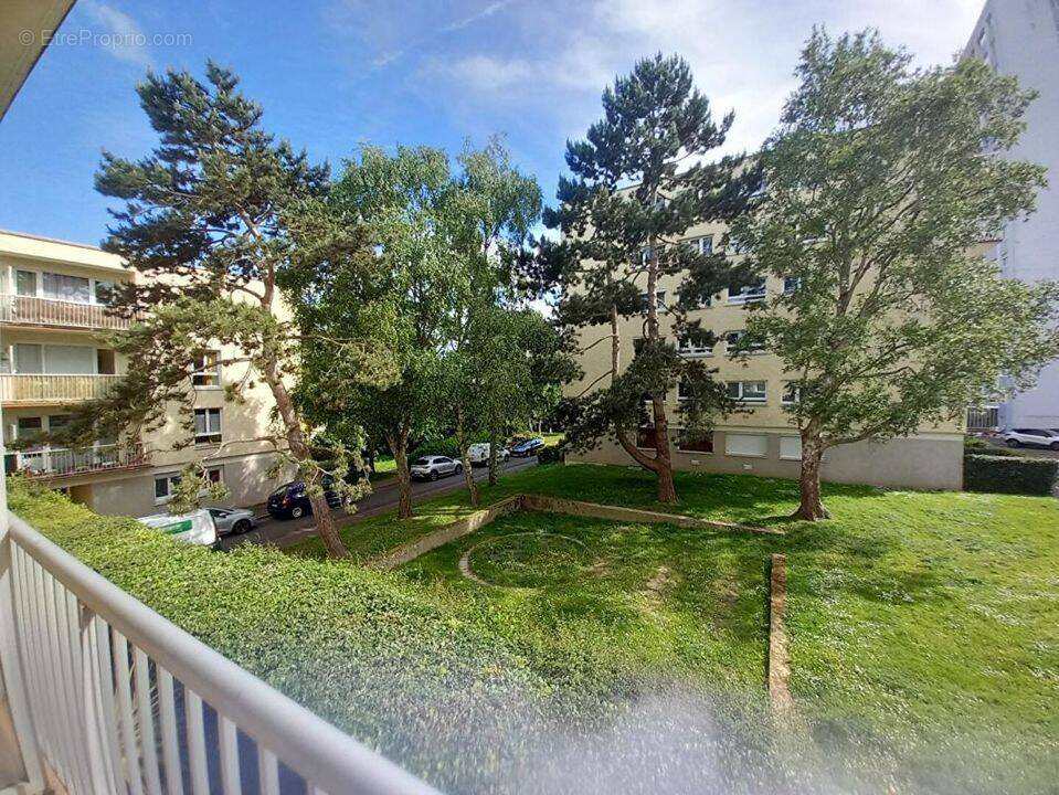 Appartement à HEROUVILLE-SAINT-CLAIR