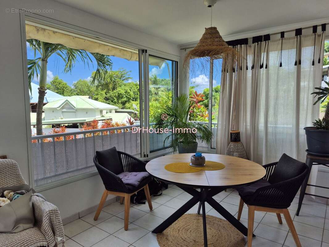 Appartement à LES TROIS-ILETS