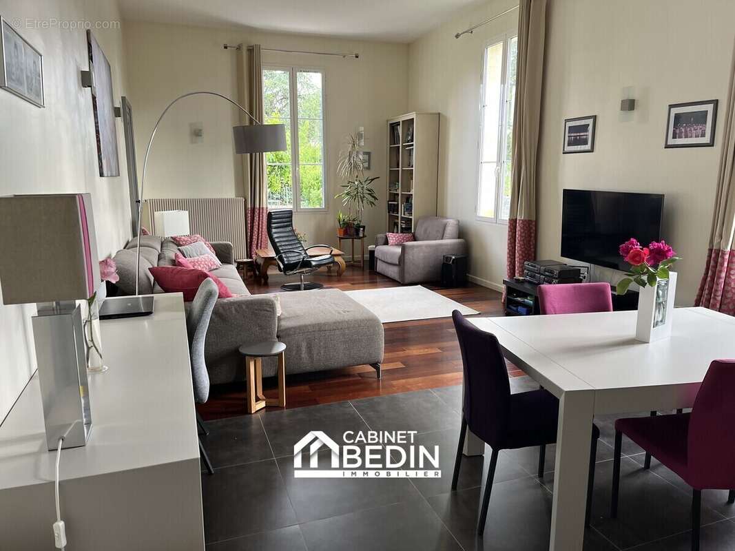Maison à CUBZAC-LES-PONTS