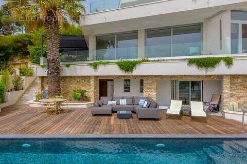 Maison à CARRY-LE-ROUET