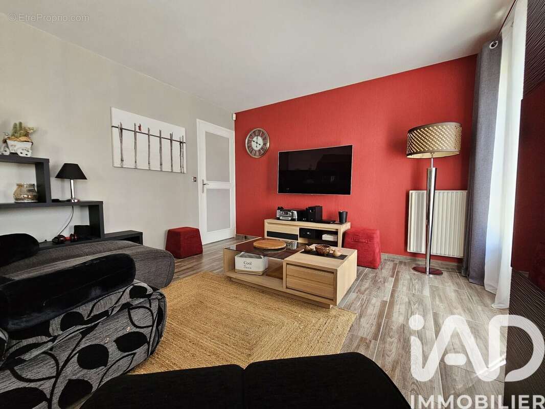 Maison 142 m² à Coulaines  - photo 4