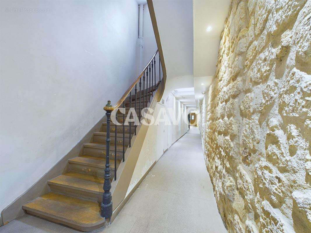 Vente Appartement 2 pièces de 48m² - 75010 Paris - photo 12