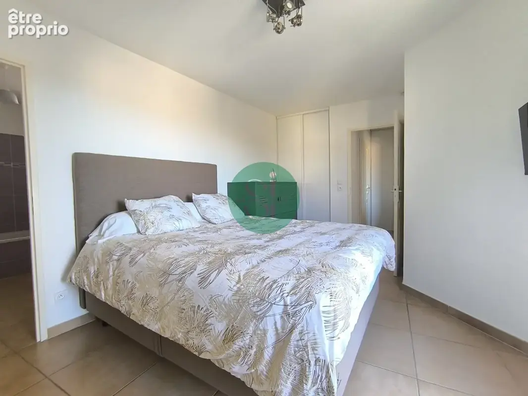 T3 64 m2 Dernier Étage — Vue Panoramique Six Fours Les Plages  & Fort — Terrasse 16 m2 & Parking - photo 9