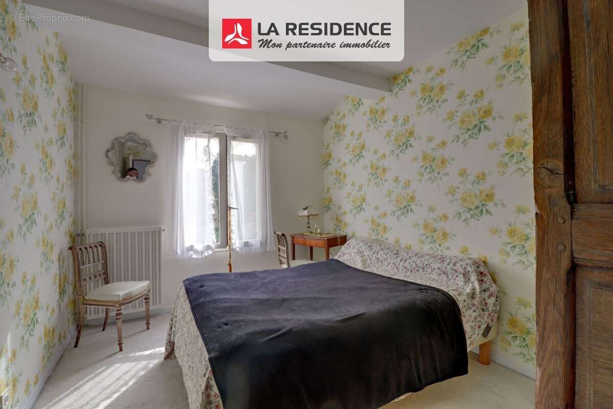 Maison à MAREIL-SUR-MAULDRE