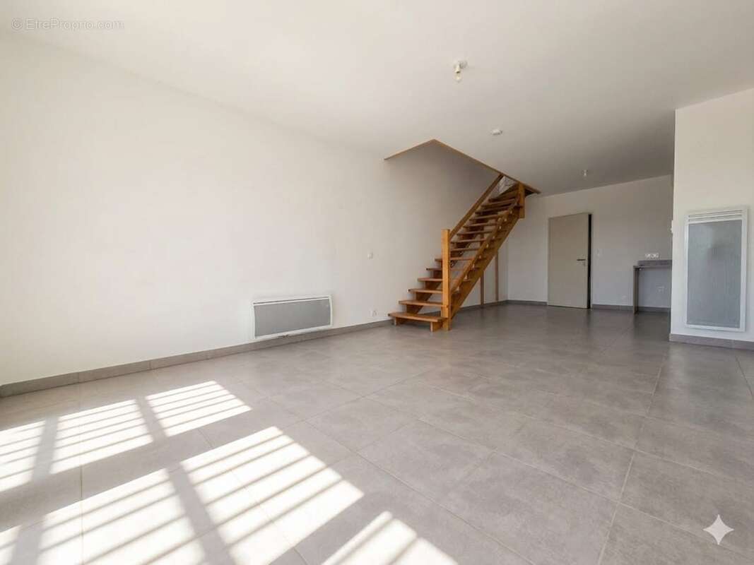 Appartement à LANCON-PROVENCE