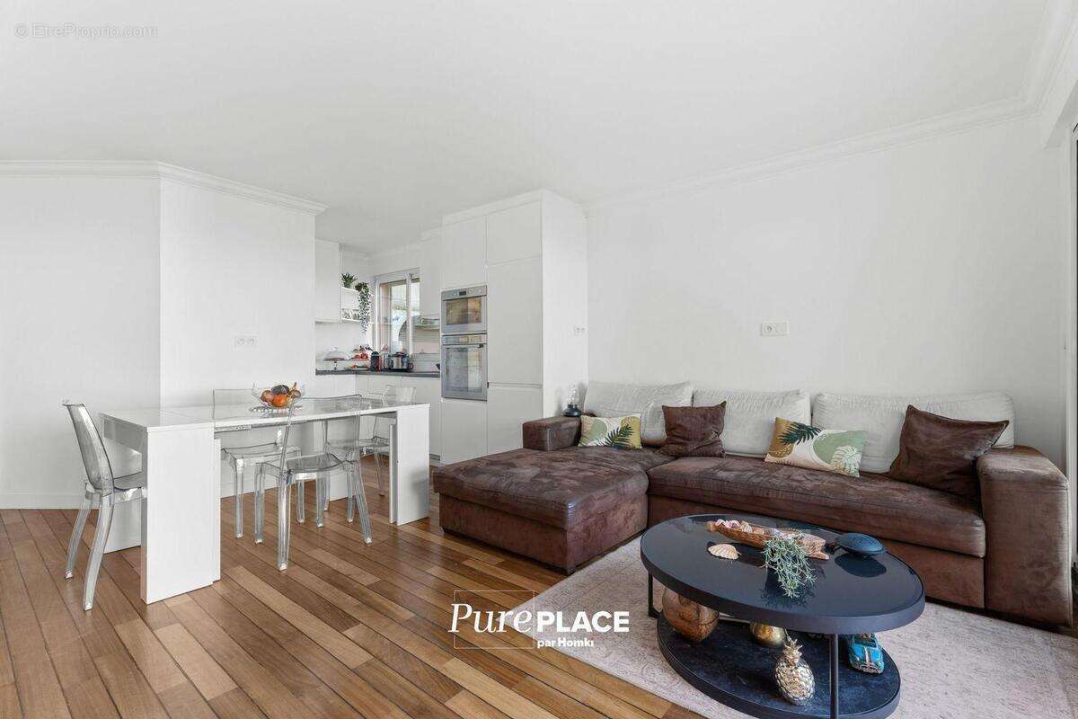 Appartement à MANDELIEU-LA-NAPOULE