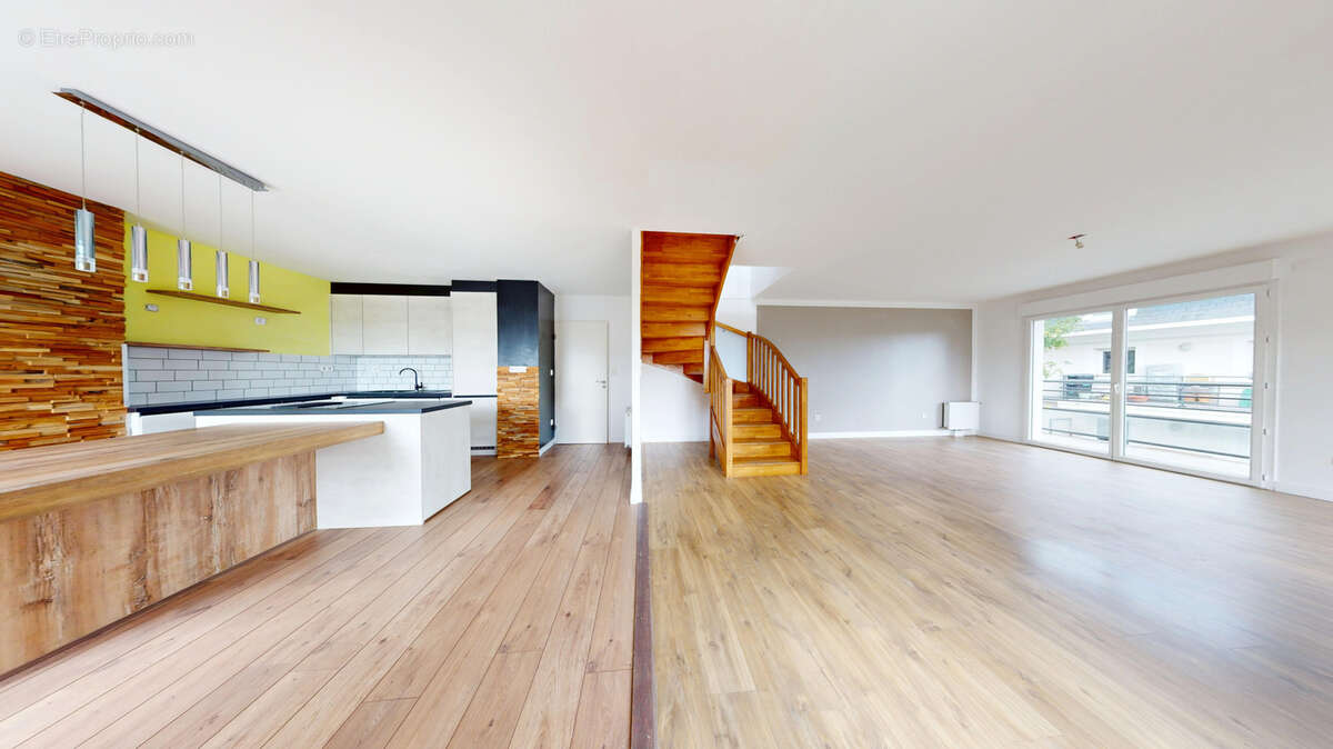 Appartement à SARTROUVILLE