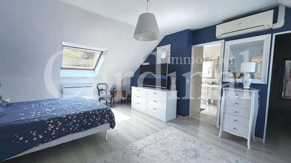 Maison à NOISY-LE-ROI