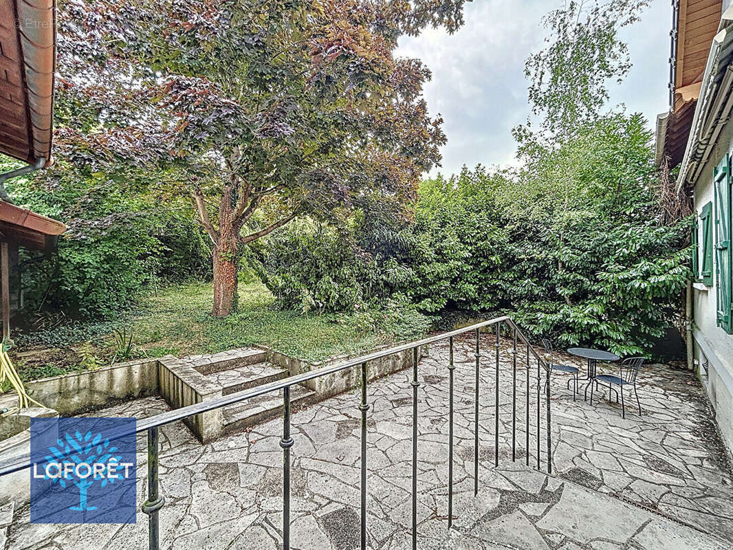 Maison à CORBEIL-ESSONNES