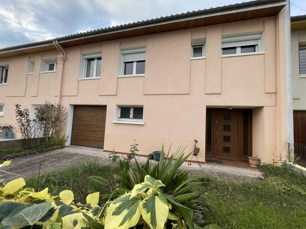 Maison à GUILHERAND-GRANGES