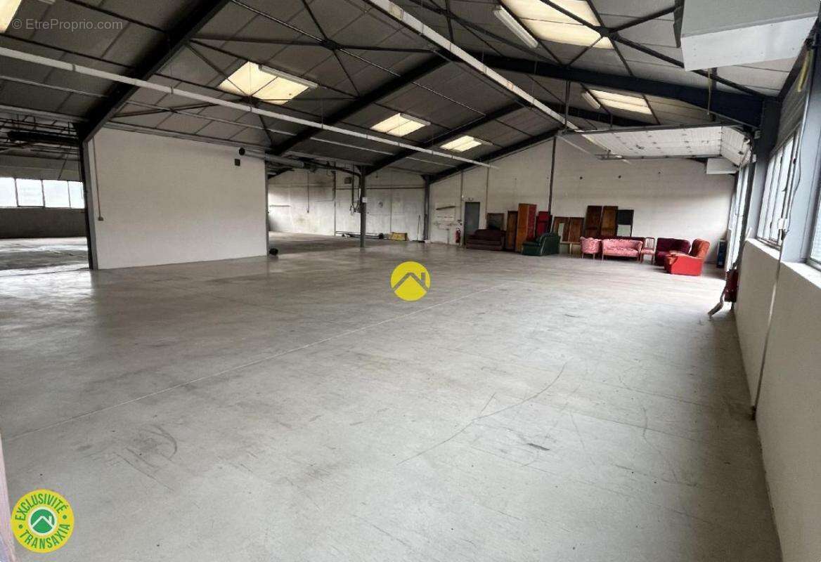 Commerce à PUY-GUILLAUME