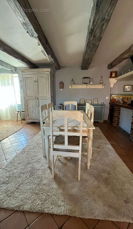 Maison à SAINT-CHRISTOPHE-VALLON