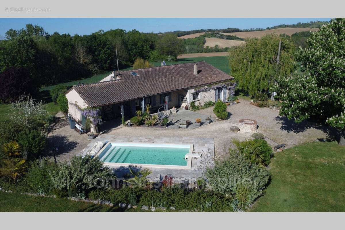 Maison à CLAIRAC