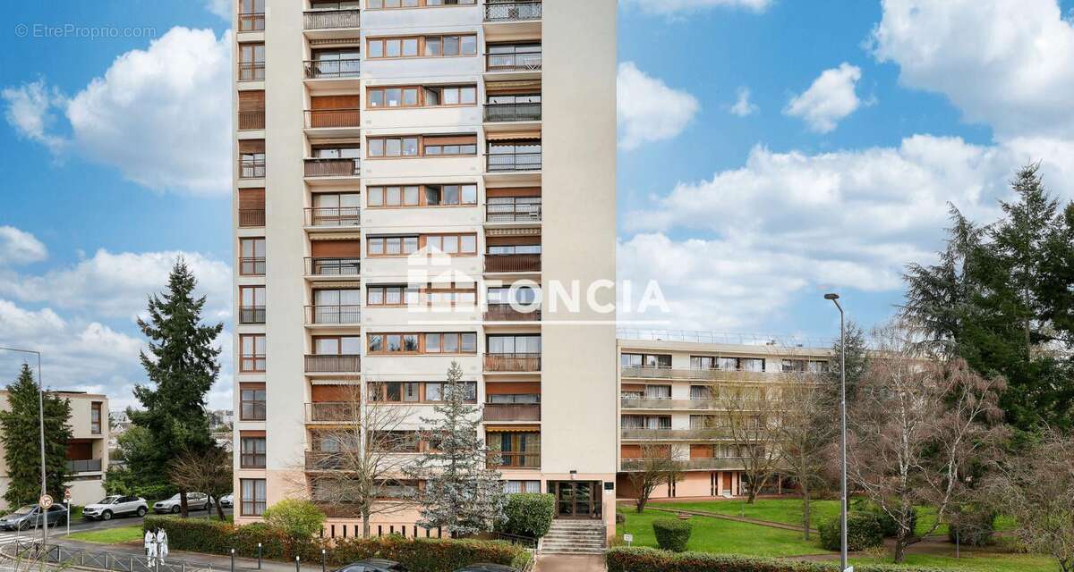 Appartement à LE MEE-SUR-SEINE