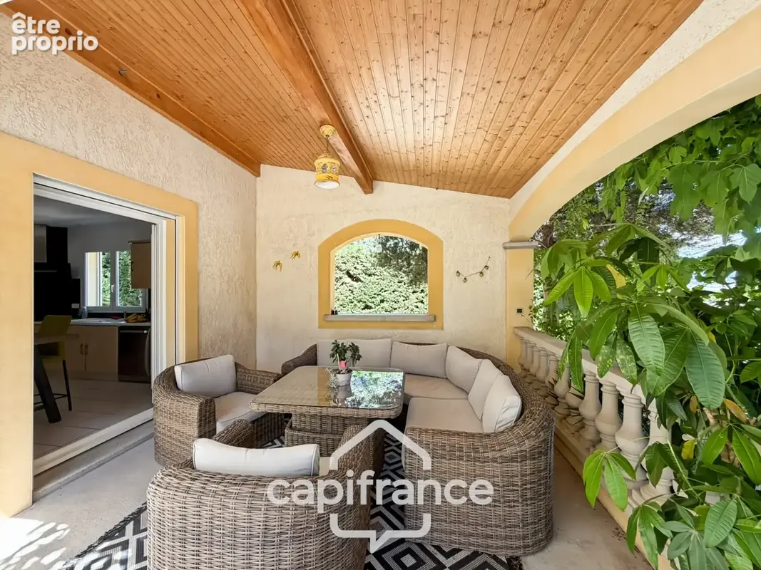 Maison Familiale avec piscine composée de 5 chambres sur ANJOU (38) - photo 6