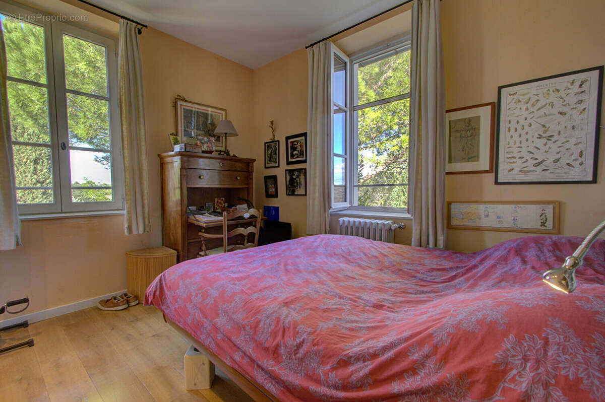 Maison à SAINT-PAUL-TROIS-CHATEAUX