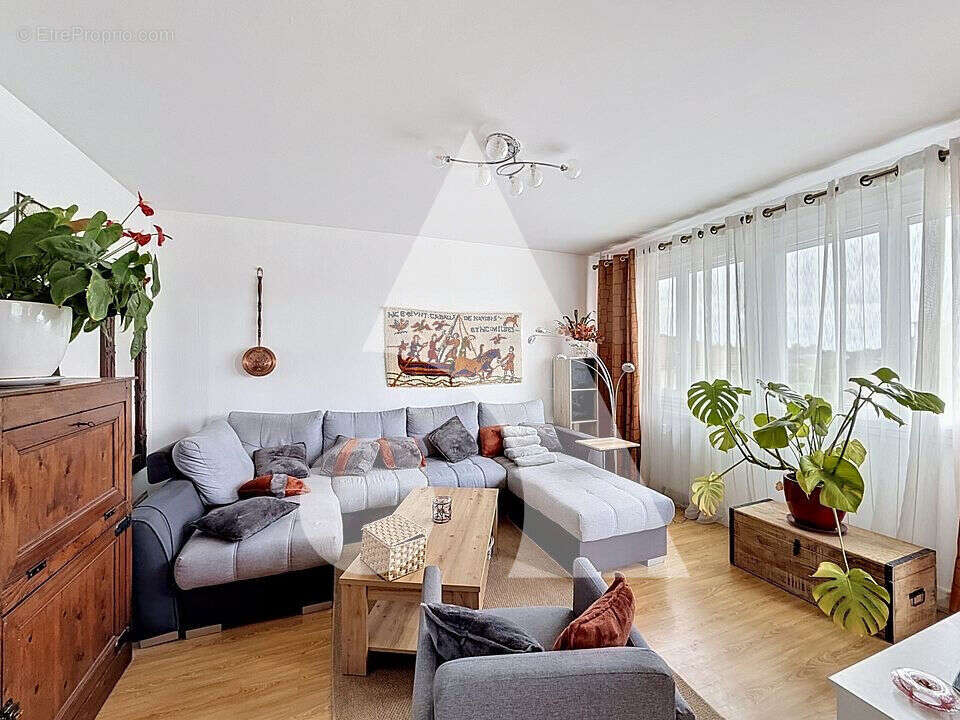 Appartement à CHATENOY-LE-ROYAL