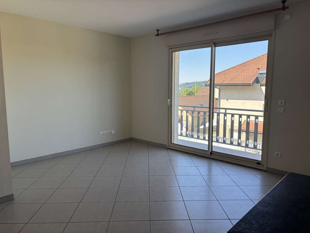 Appartement à GROISY