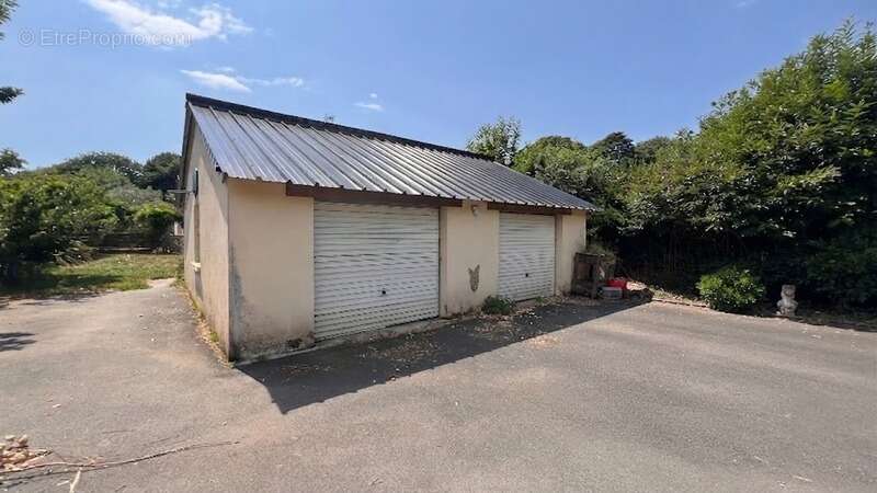PLONÉIS (29) – Maison à vendre Type 6 de 115 m² habitable et 189 m² utile – Terrain de 1 320 m² – Double garage – Piscine - photo 29