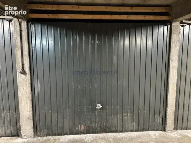 Parking à PARIS-12E